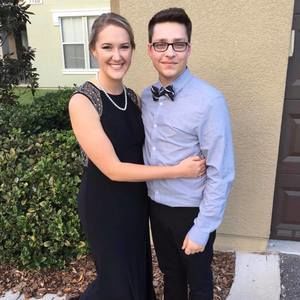 Meet your Posher, Gregory